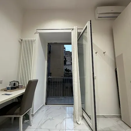 Santa Chiara Garden View 4* נאפולי